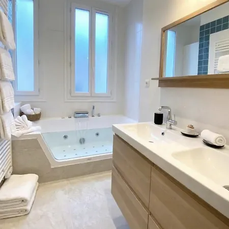 Apartment Rapp Quai De Seine