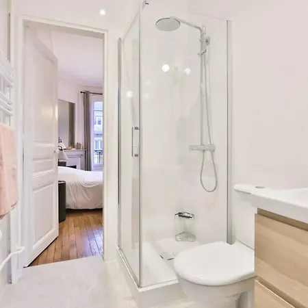 Rapp Quai De Seine Apartment