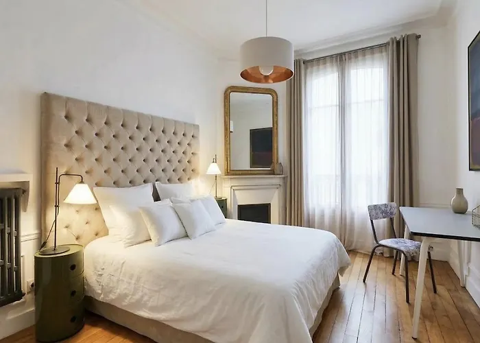 Rapp Quai De Seine Apartment *