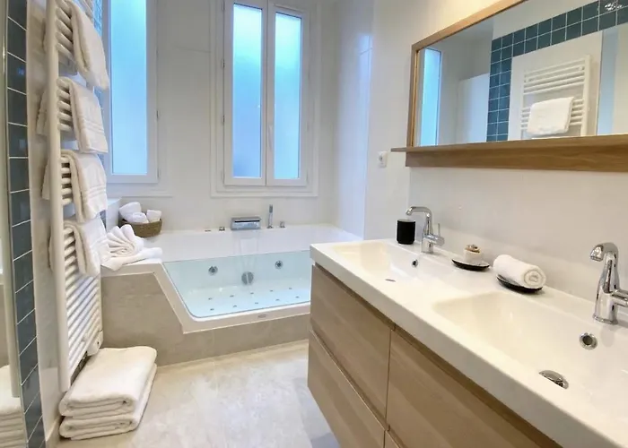 Apartment Rapp Quai De Seine